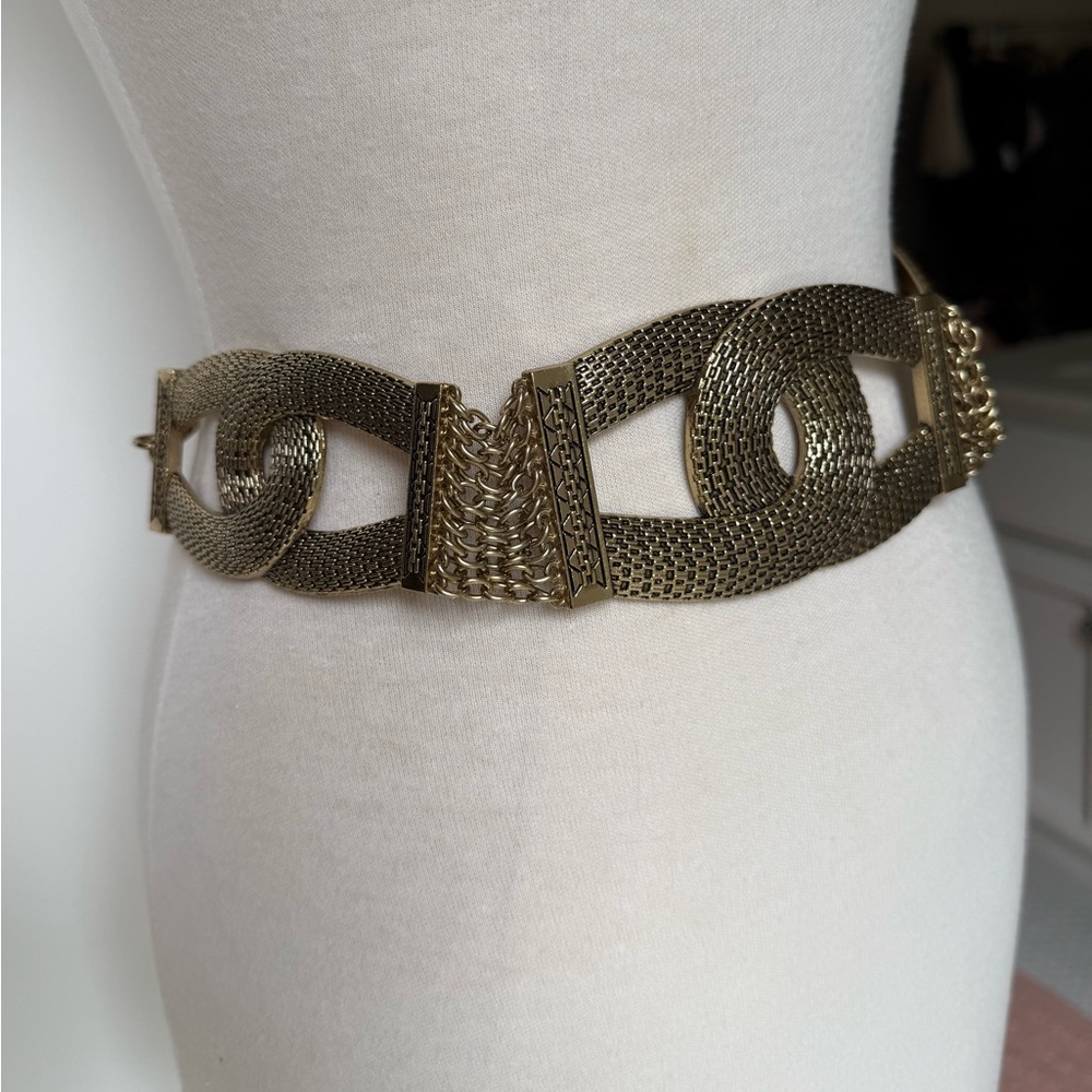 Chicos Gold Tone Chain Adjustable Statement Accent Belt